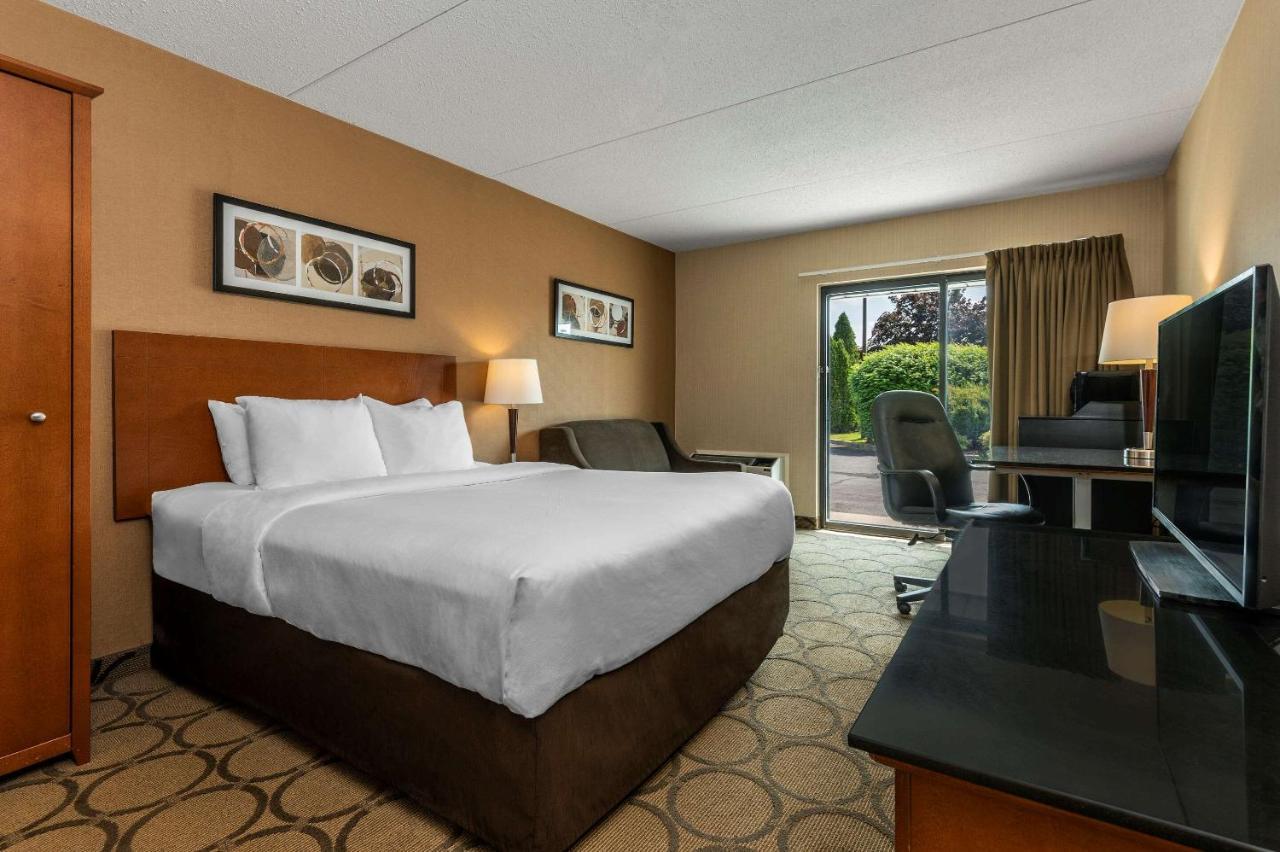 Comfort Inn Sherbrooke Exterior foto