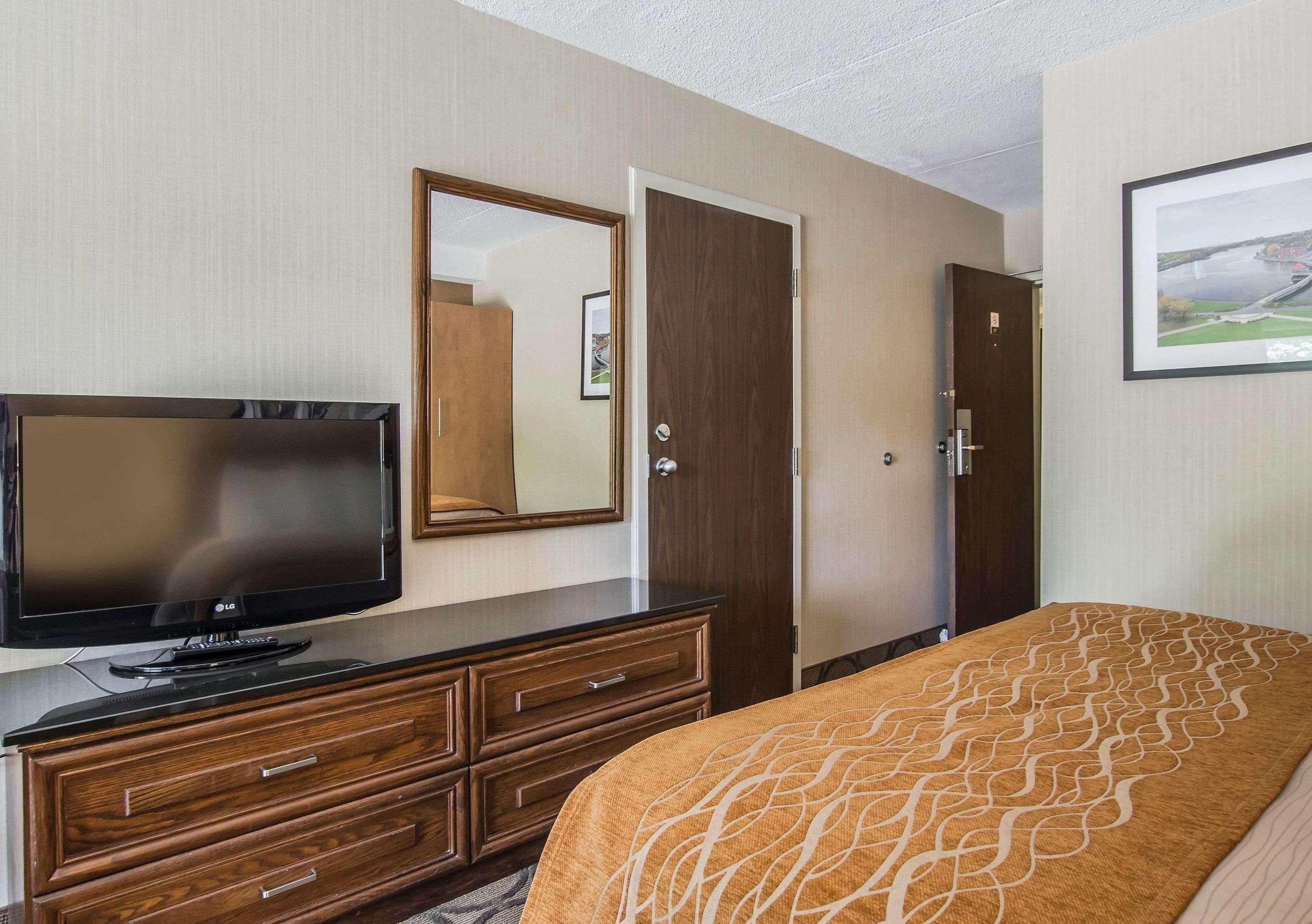 Comfort Inn Sherbrooke Exterior foto