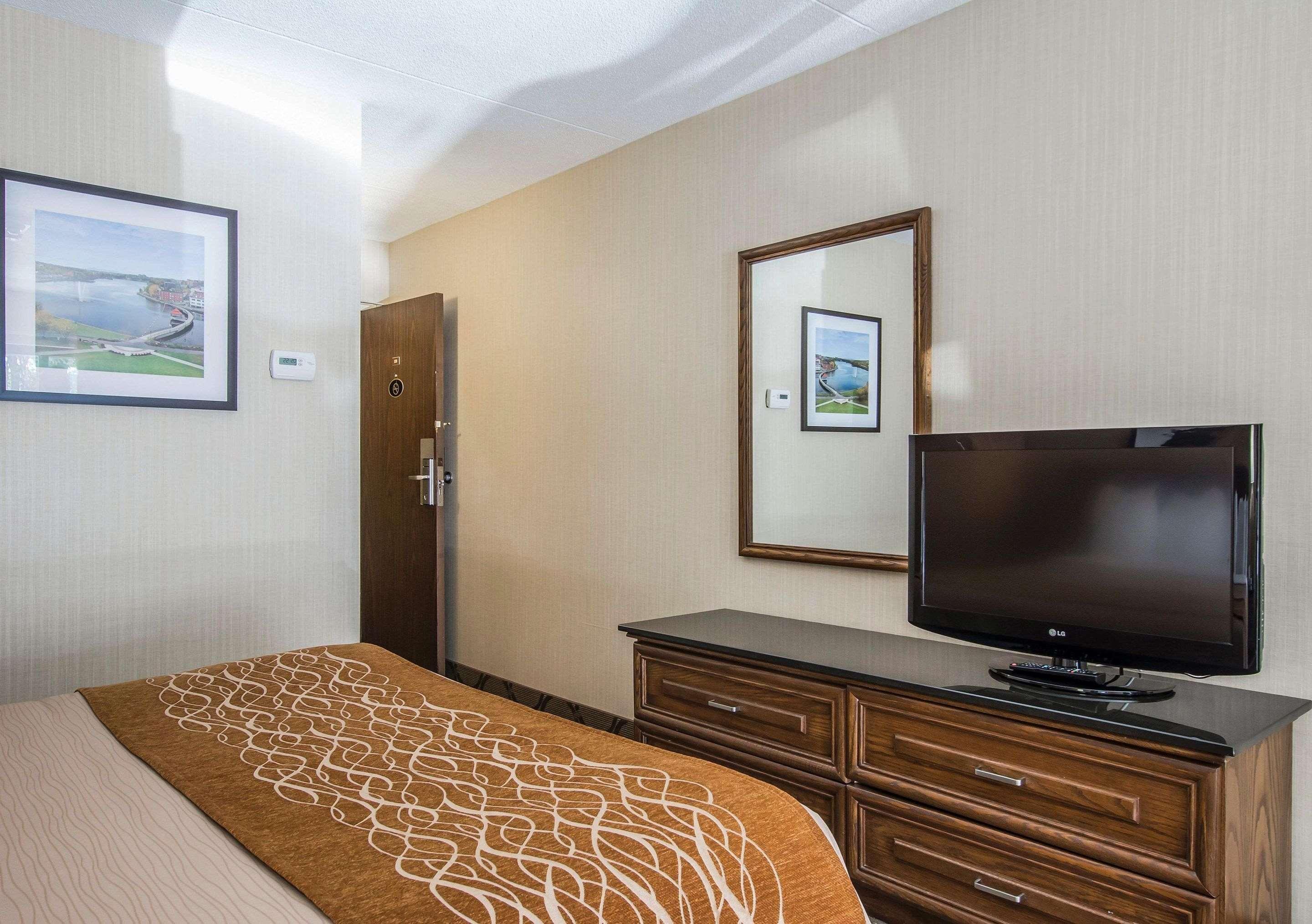 Comfort Inn Sherbrooke Exterior foto