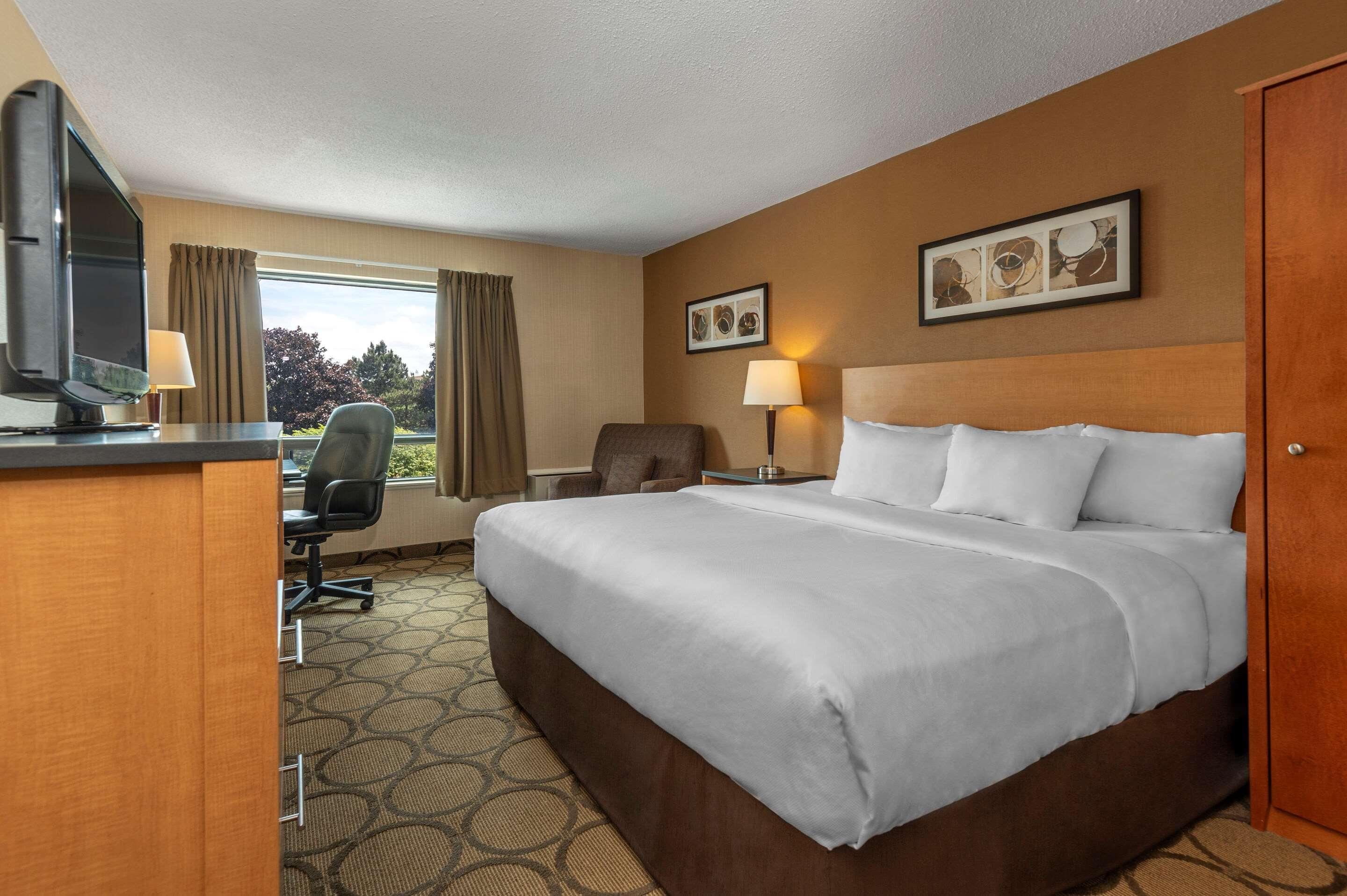 Comfort Inn Sherbrooke Exterior foto