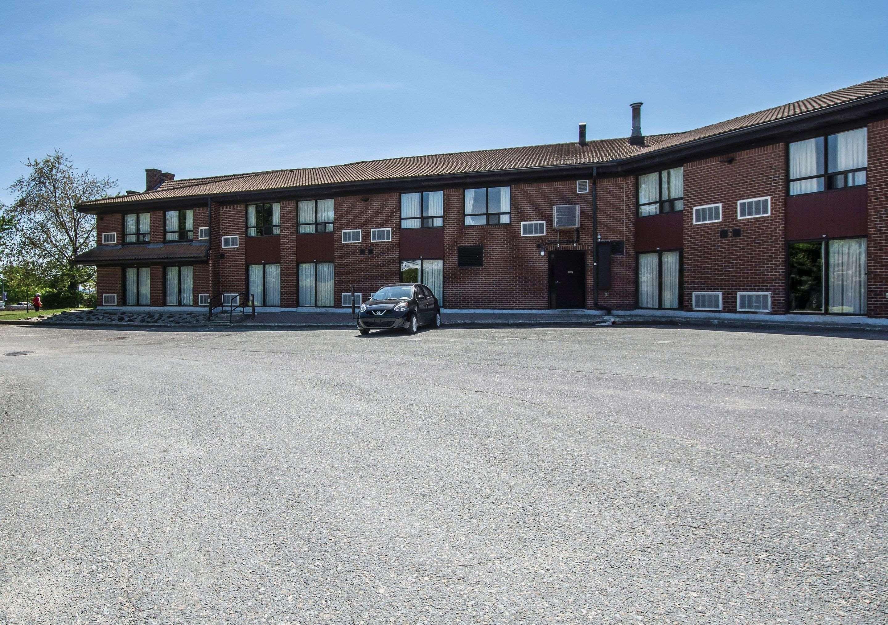Comfort Inn Sherbrooke Exterior foto