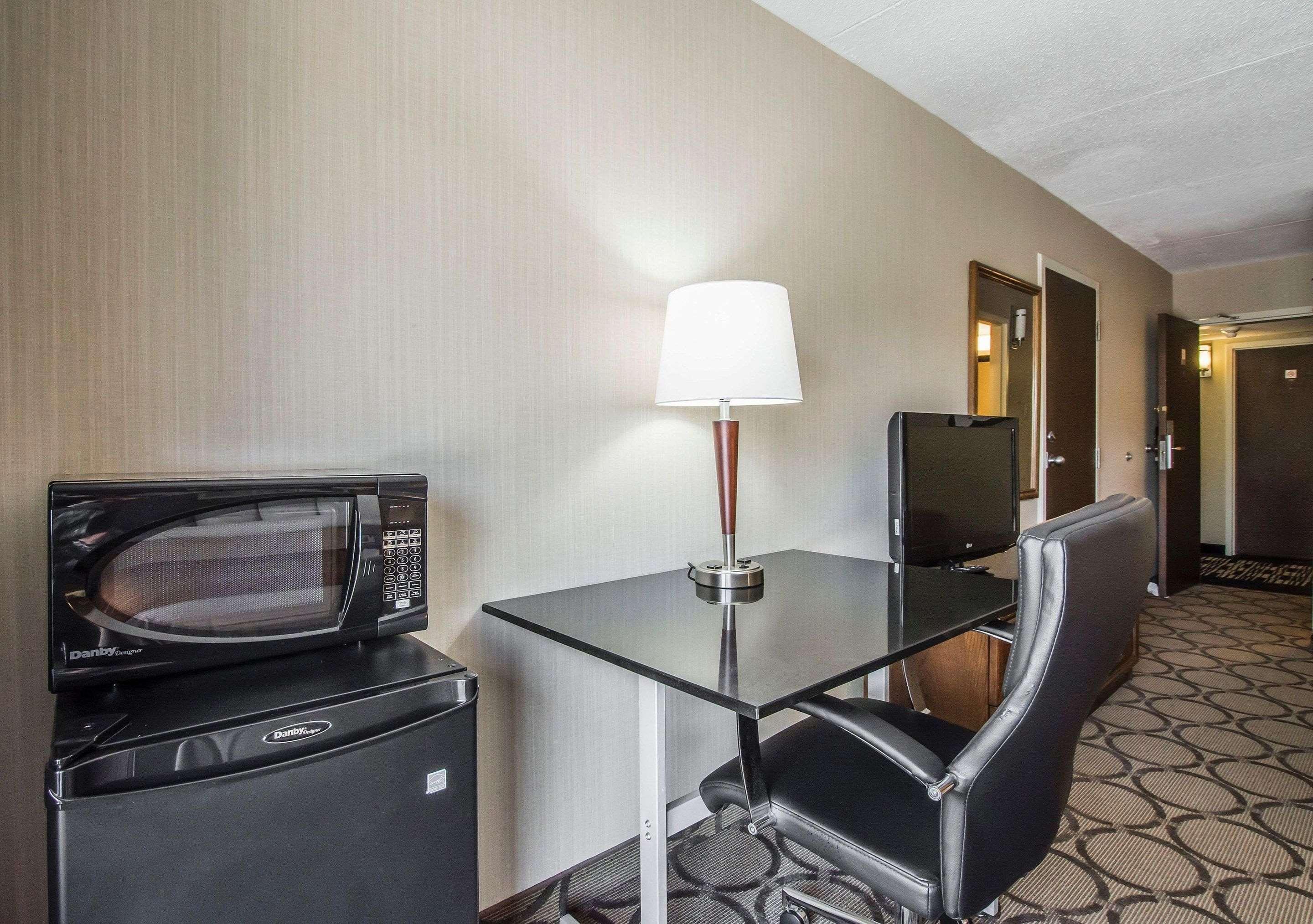 Comfort Inn Sherbrooke Exterior foto